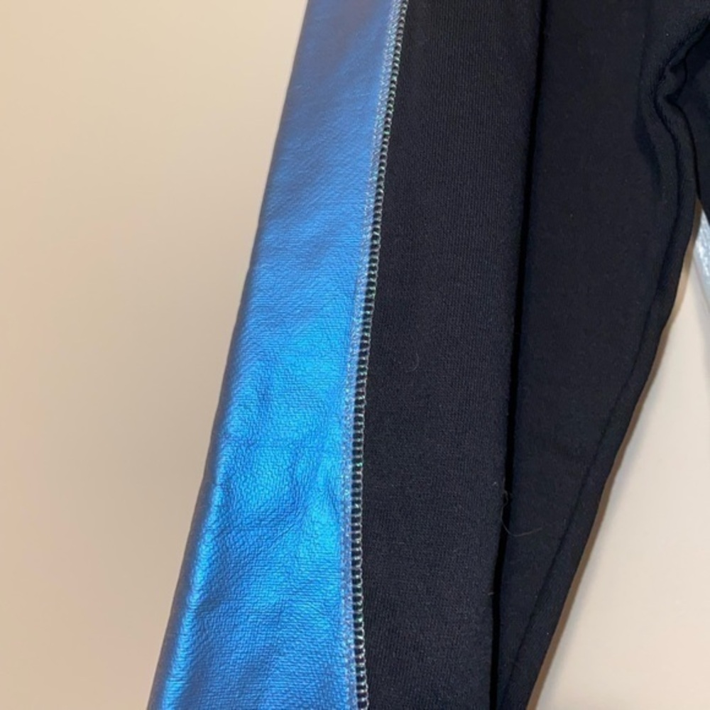 NWT Nike Reflective Black Hoodie - Picture 6 of 8